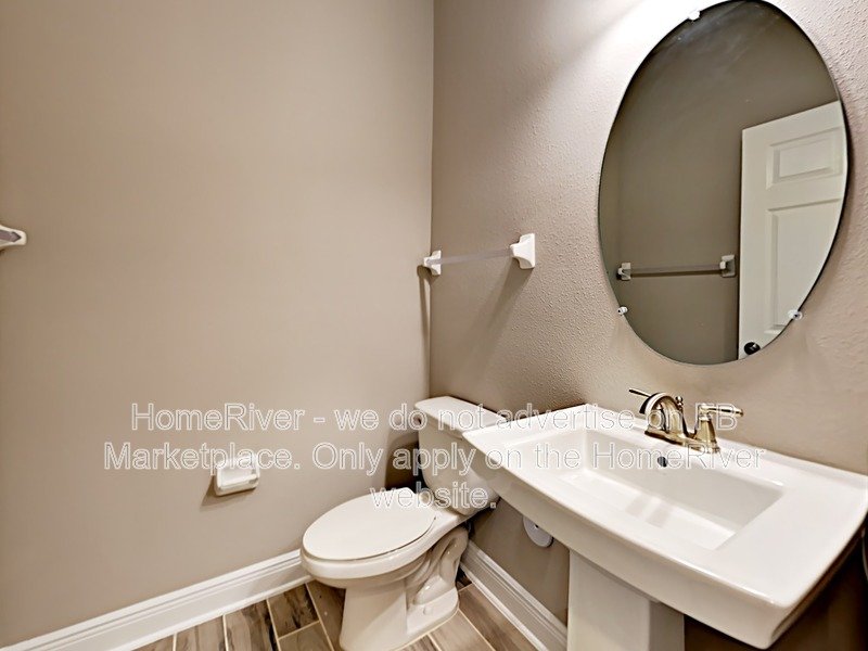 Gated Wiregrass Ranch Townhome | Pond View | Water Included property image