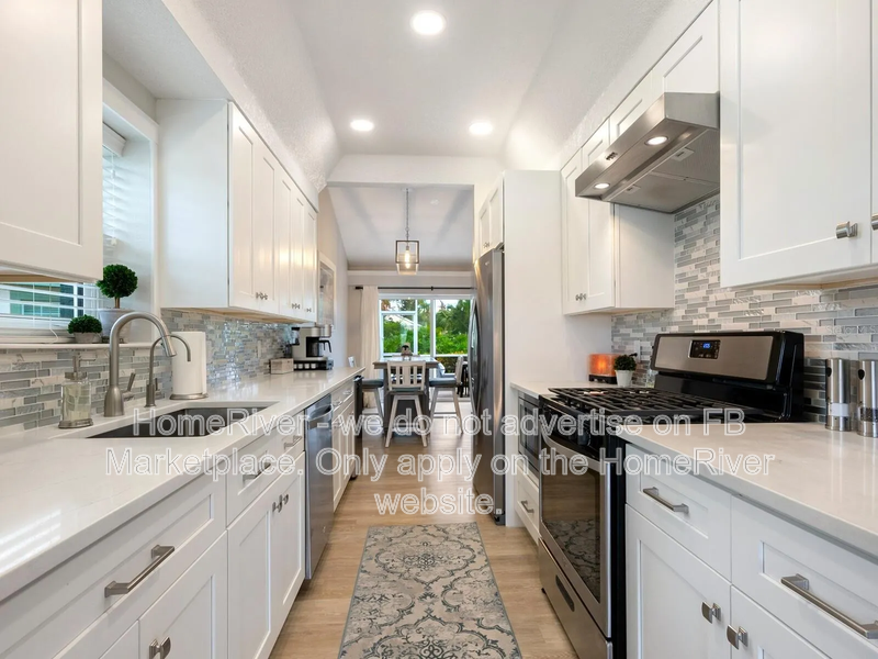 Spacious 3BR Villa with Loft | Screened Lanai | 2-Car Garage property image
