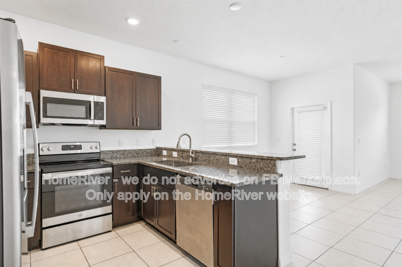 Pet Friendly | End Unit | W/D Included | Attached Garage | Ceiling Fan property image