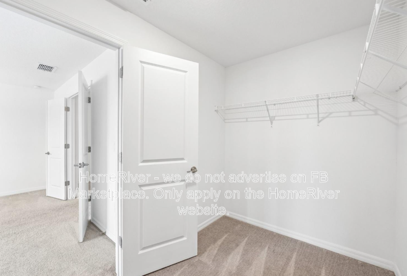 Pet Friendly | End Unit | W/D Included | Attached Garage | Ceiling Fan property image