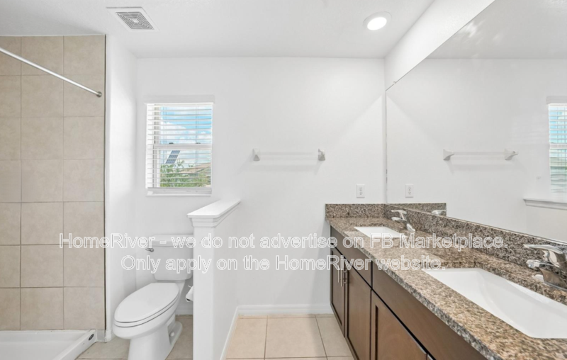 Pet Friendly | End Unit | W/D Included | Attached Garage | Ceiling Fan property image