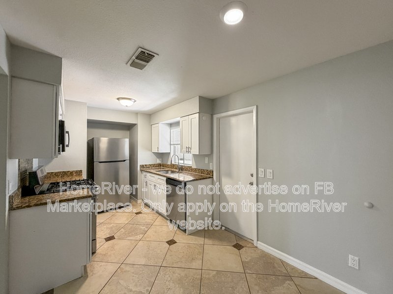 Available Now | Pets Welcome | Covered Lanai | 4 Beds property image