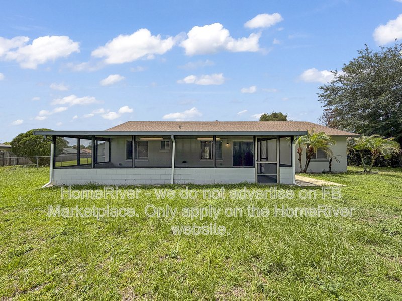 Available Now | Pets Welcome | Covered Lanai | 4 Beds property image