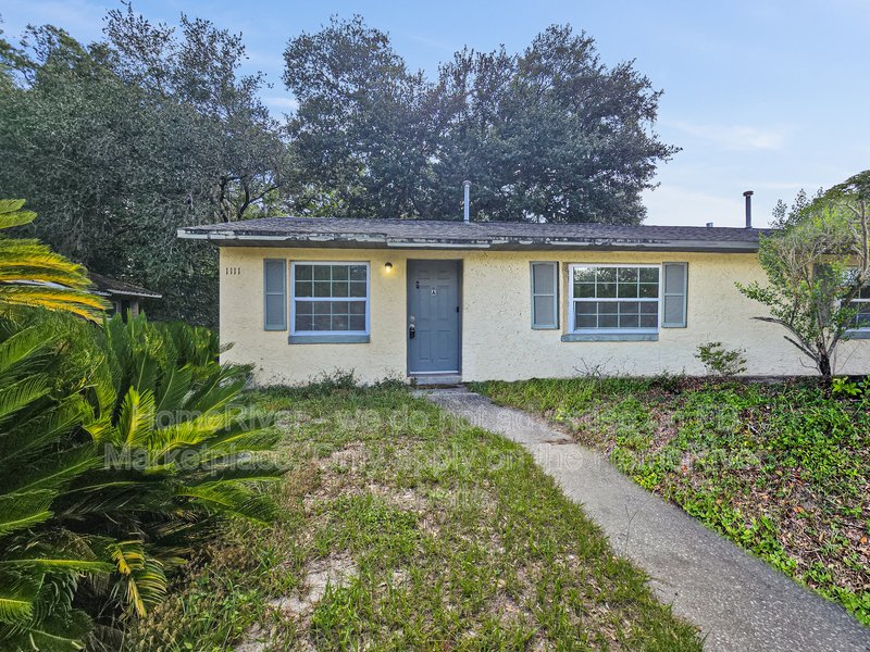 Apply Now!!! 1111 TUSKEGEE ST UNIT A LEESBURG FL 34748 property image