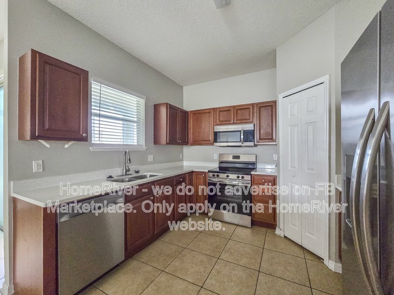 Available Now | 4 Beds | Pets Welcome| Enclosed Lanai| 2 Car Garage property image
