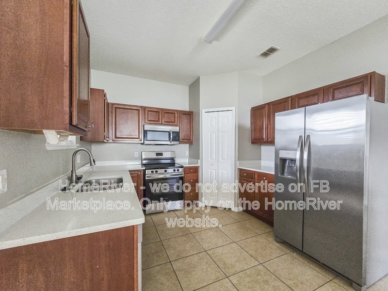 Available Now | 4 Beds | Pets Welcome| Enclosed Lanai| 2 Car Garage property image