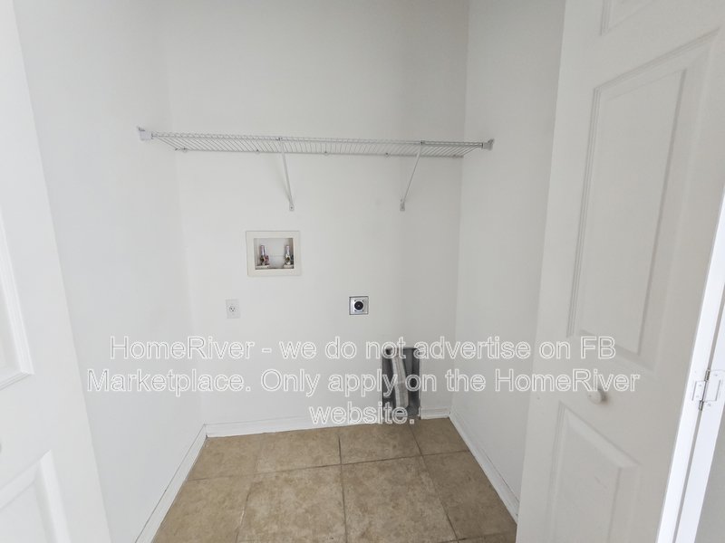 Available Now | 4 Beds | Pets Welcome| Enclosed Lanai| 2 Car Garage property image