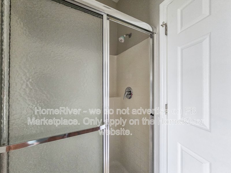 Available Now | 4 Beds | Pets Welcome| Enclosed Lanai| 2 Car Garage property image
