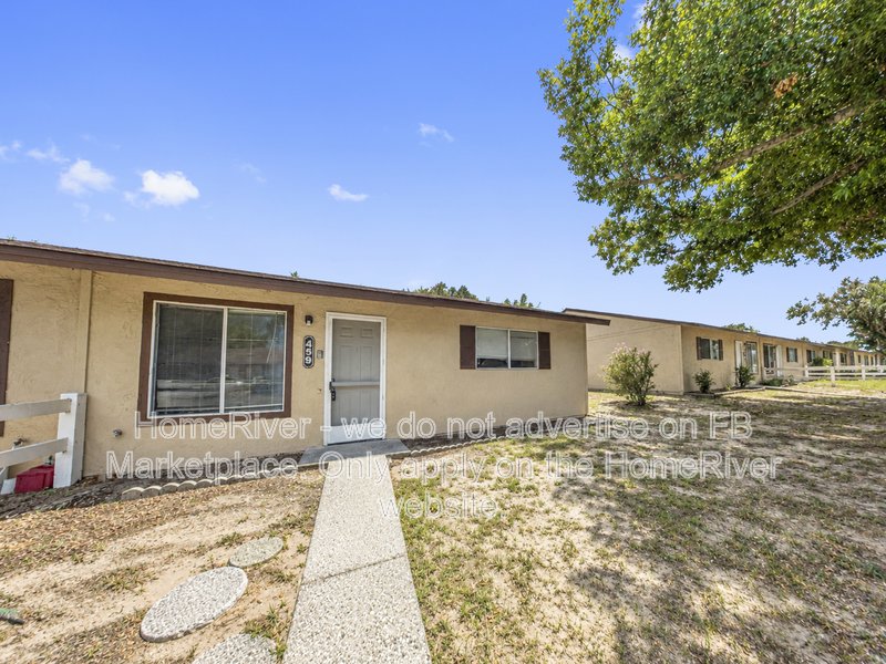 Apply Now!!! 459 E ROSEWOOD LN UNIT 157 property image