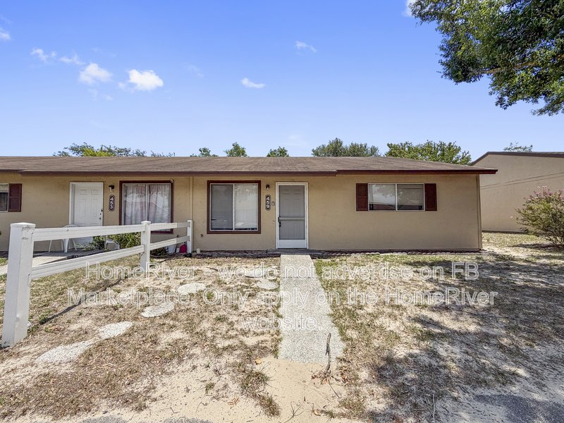 Apply Now!!! 459 E ROSEWOOD LN UNIT 157 property image