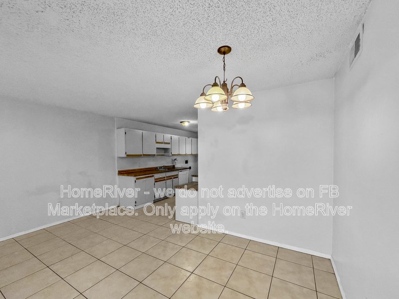 Apply Now!!! 459 E ROSEWOOD LN UNIT 157 property image