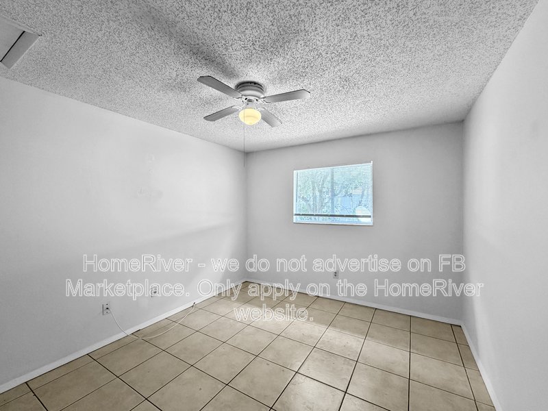 Apply Now!!! 459 E ROSEWOOD LN UNIT 157 property image