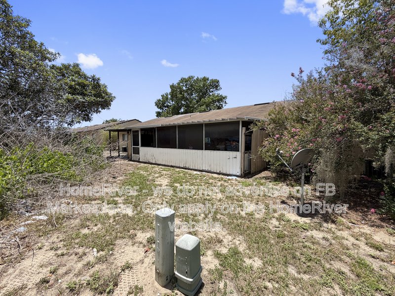 Apply Now!!! 459 E ROSEWOOD LN UNIT 157 property image