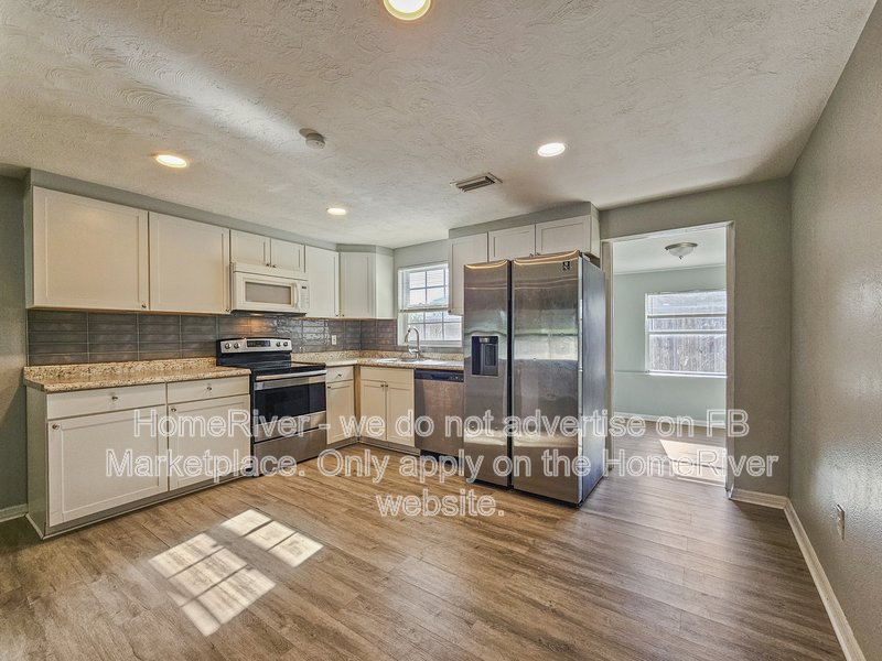 Available Now | 3 Beds | Pets Welcome property image