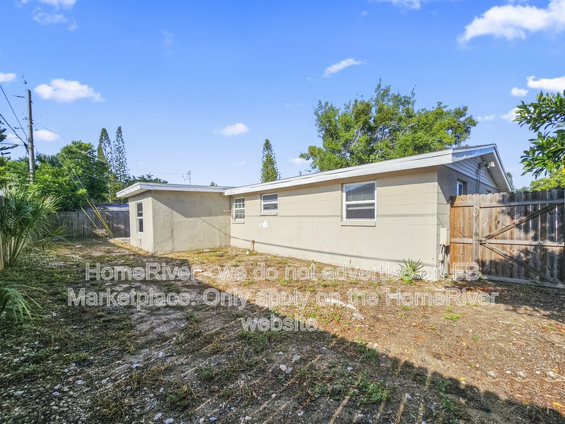 Available Now | 3 Beds | Pets Welcome property image