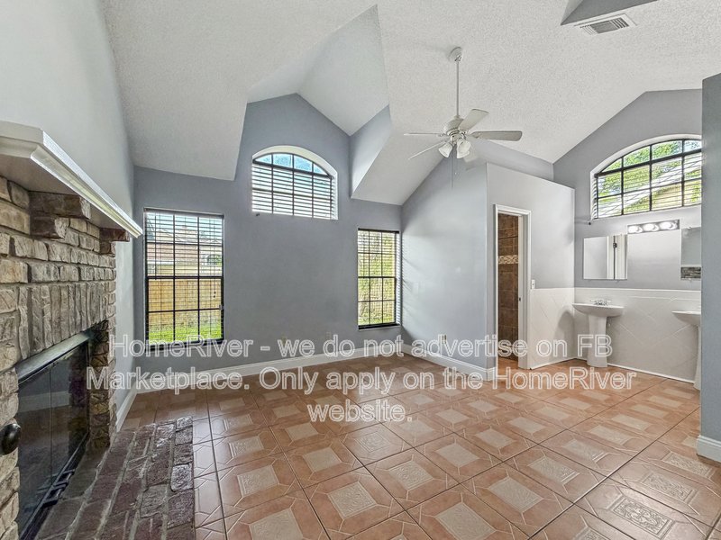 Fireplace!!!!! 9561 SUNDANCE CT property image