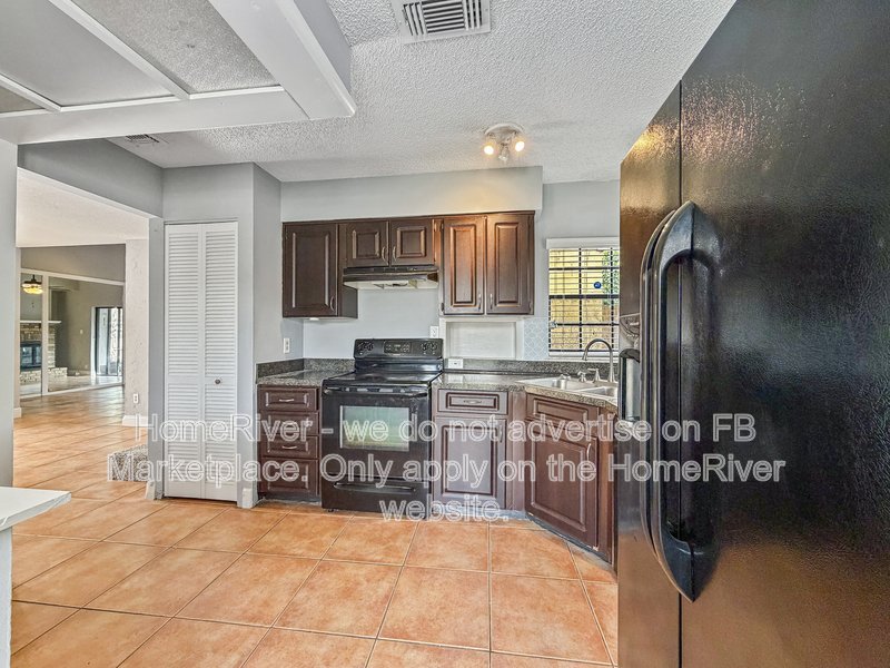 Fireplace!!!!! 9561 SUNDANCE CT property image