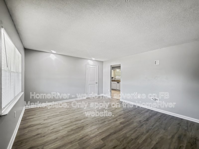 Available Now |  Pets Welcome | Covered Front Porch property image