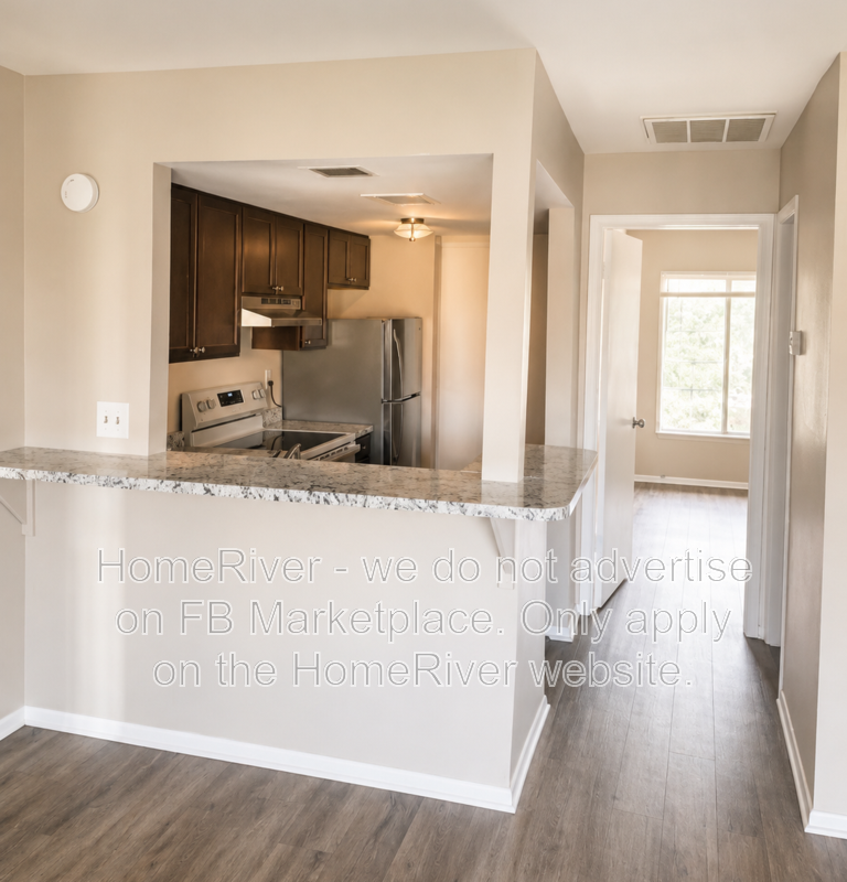 :Gated Community | Screened Balcony | Vinyl Floors property image