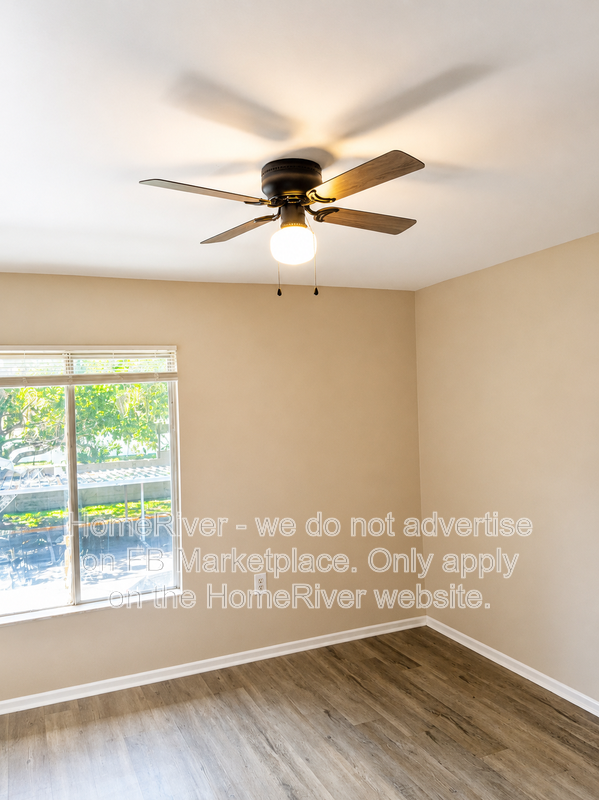 :Gated Community | Screened Balcony | Vinyl Floors property image