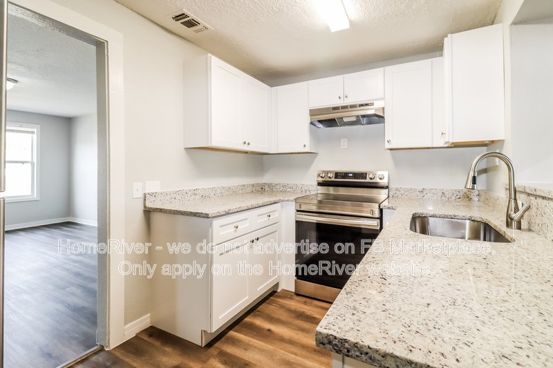 Coming Soon | Pets Welcome | Covered Carport | Covered Front Porch property image