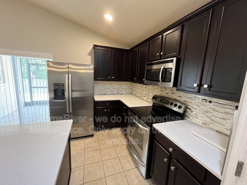 4 BD/ 2.5BA I Lake Jesup I Single Family Home! property image