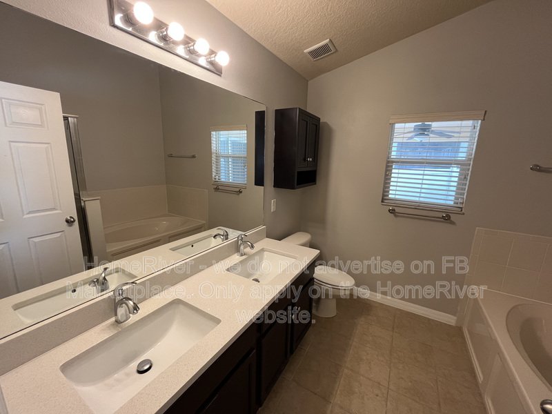 4 BD/ 2.5BA I Lake Jesup I Single Family Home! property image