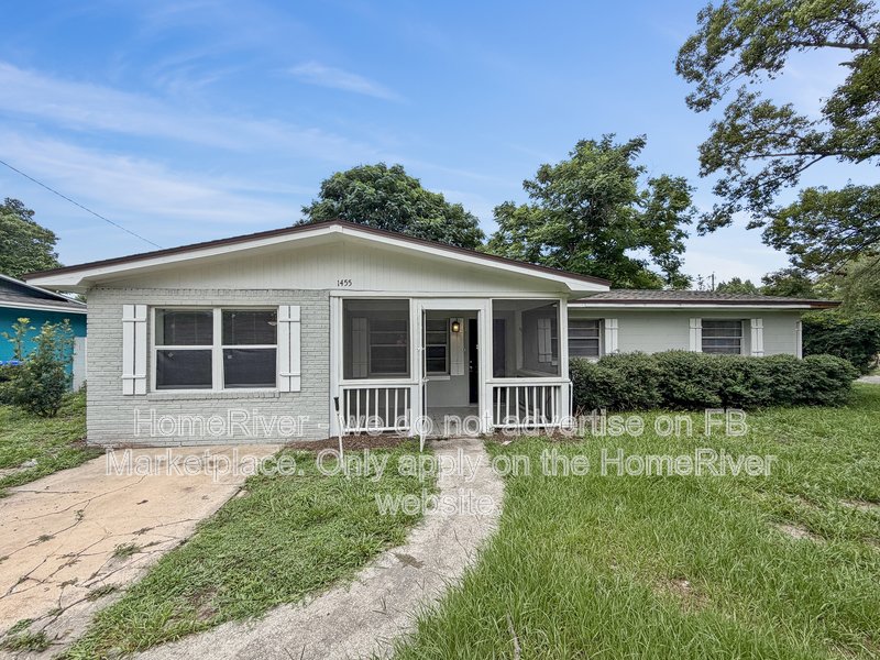 Available Now | Pets Welcome | 3 Beds property image