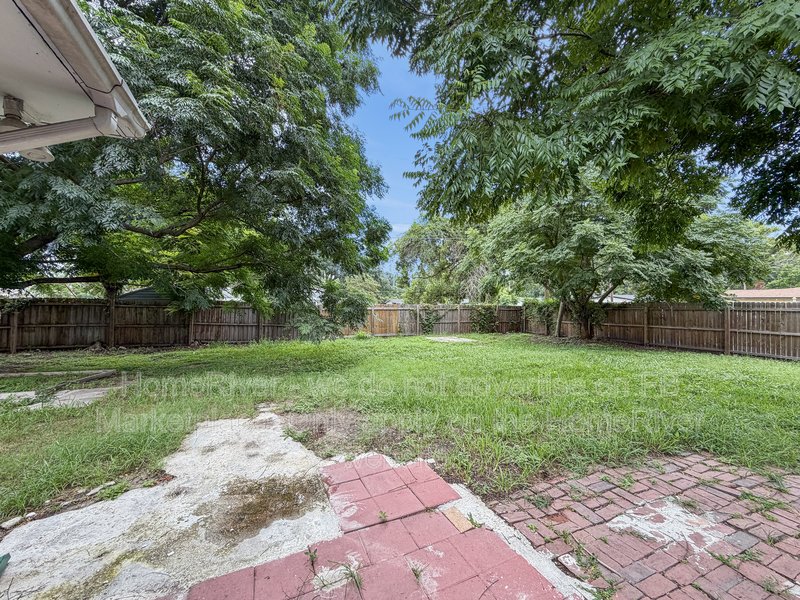 Available Now | Pets Welcome | 3 Beds property image