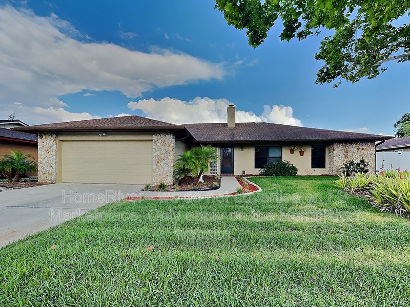 8163 Village Green Rd Orlando, FL 32818 property image