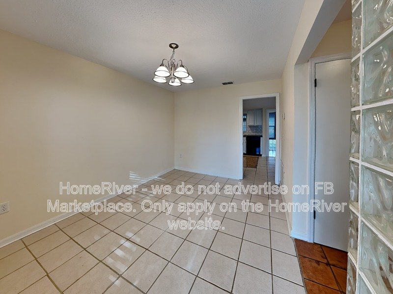 8163 Village Green Rd Orlando, FL 32818 property image