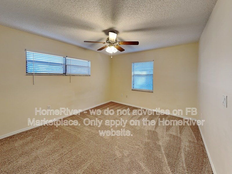 8163 Village Green Rd Orlando, FL 32818 property image