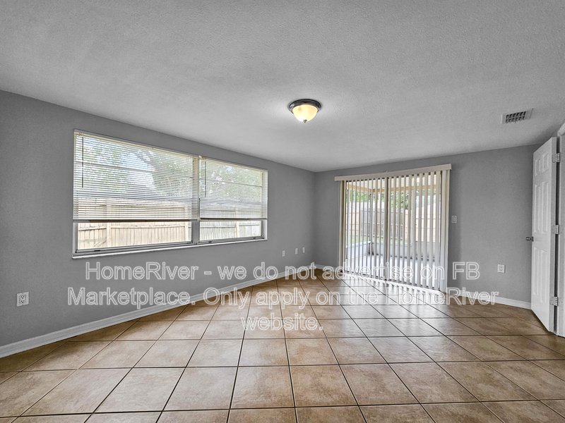 Available Now | Pets Welcome |  3Beds property image