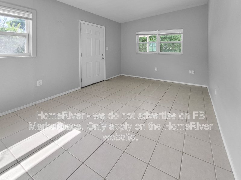 Available Now | Pets Welcome | 3 Beds | Covered Carport property image
