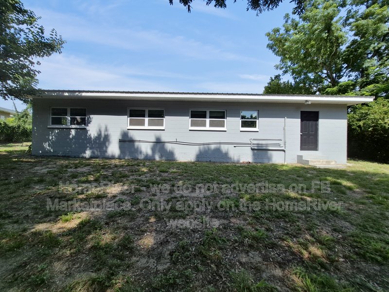 Available Now | Pets Welcome | 3 Beds | Covered Carport property image