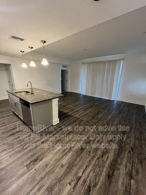 3 BD/ 2BA I First Floor I Condo property image