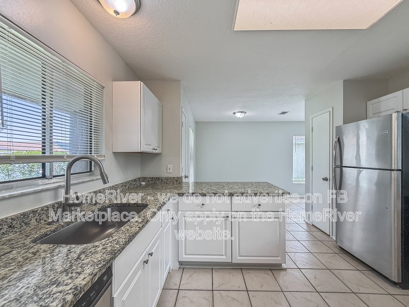 Available Now | Pets Welcome | 4 beds | Screened in Lanai property image