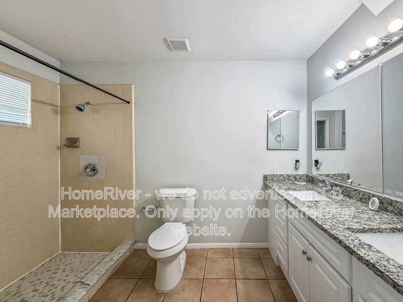 Available Now | Pets Welcome | 4 beds | Screened in Lanai property image