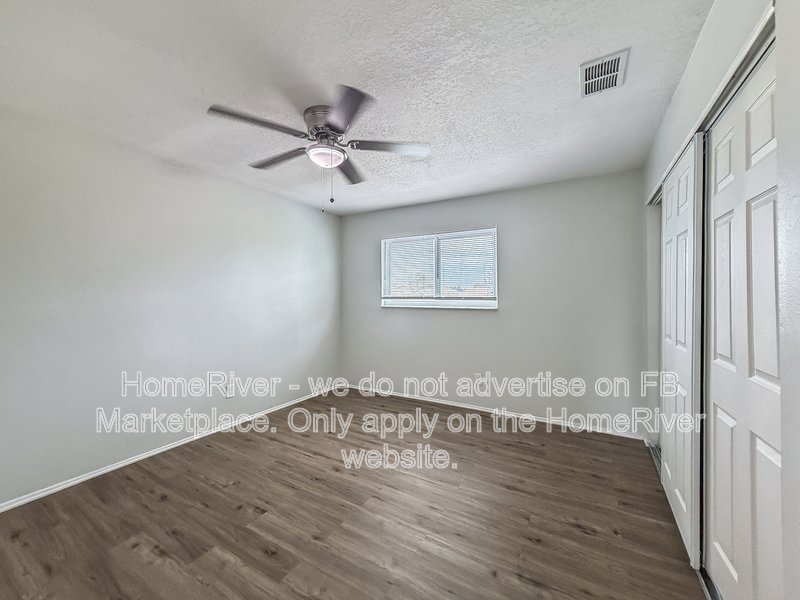 Available Now | Pets Welcome | 4 beds | Screened in Lanai property image