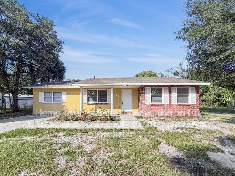 Available Now |  4 Beds | Pets Welcome property image