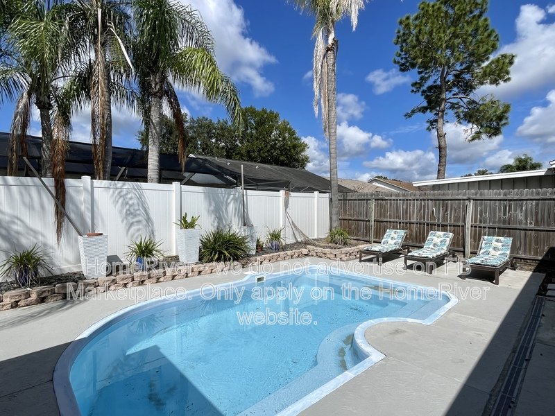 Now Available - 10110 Cedar Dune Dr, Tampa property image