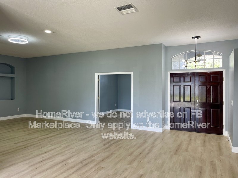 Move In Ready! - 10014 CYPRESS SHADOW AVE, TAMPA FL 33647 property image