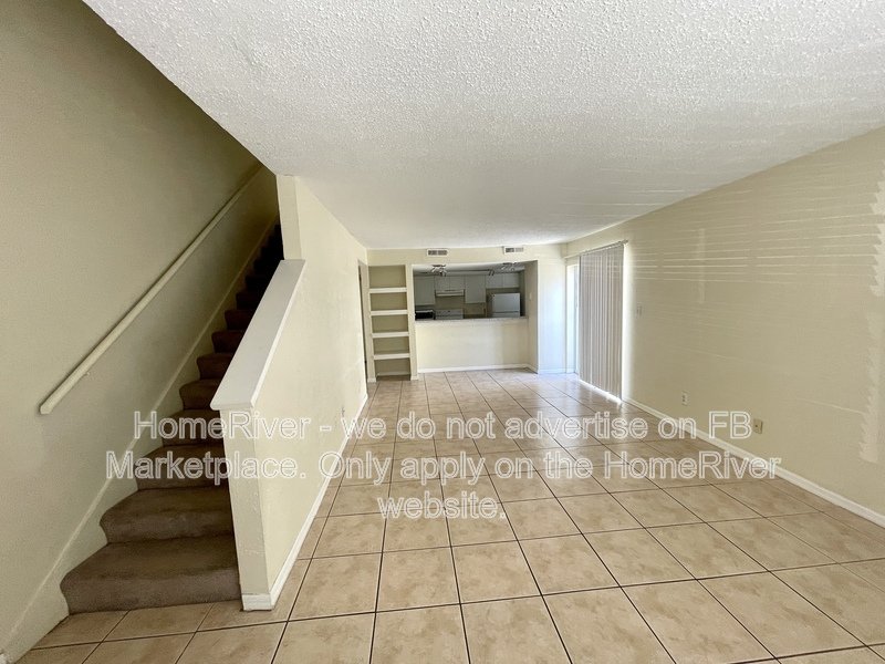 Pool ComMove In Ready! - 8517 Lincoln Cove Dr Apt 101A Tampa, FL 33614 property image