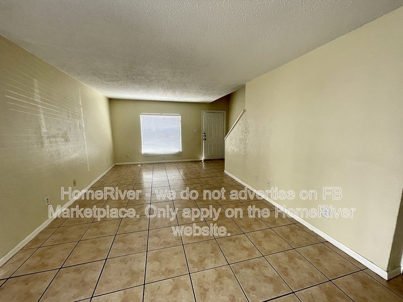 Pool ComMove In Ready! - 8517 Lincoln Cove Dr Apt 101A Tampa, FL 33614 property image