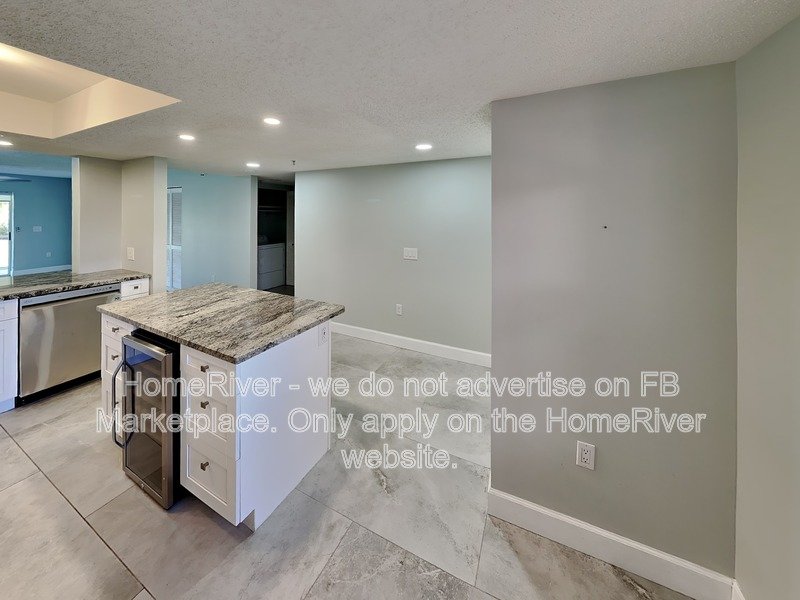 Move In Ready! - 6505 STONE RIVER RD APT 104, BRADENTON FL 34203 property image