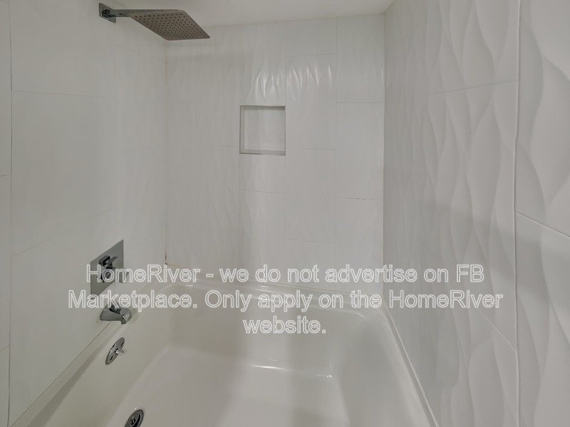 Move In Ready! - 6505 STONE RIVER RD APT 104, BRADENTON FL 34203 property image