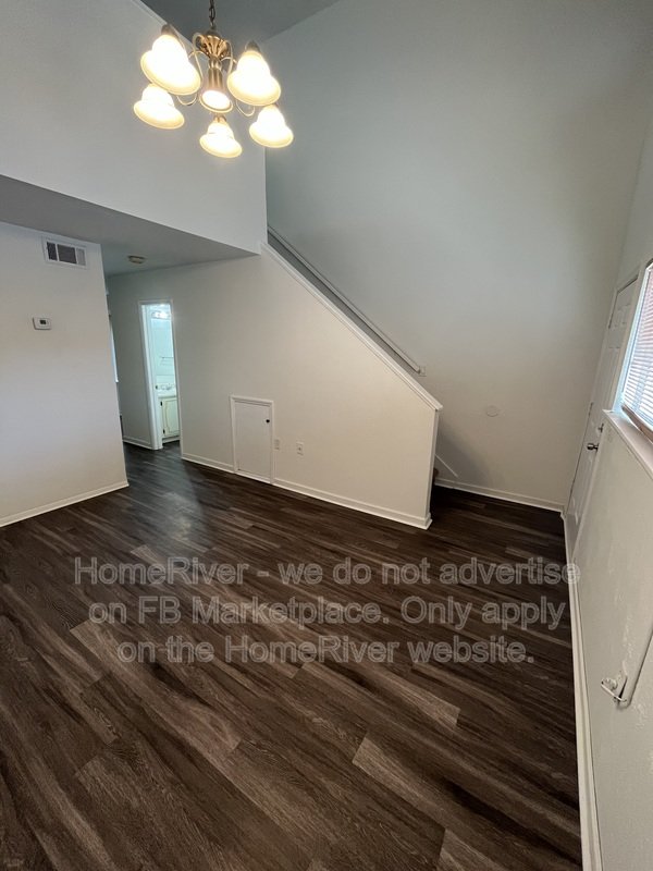 Move-in Ready! 3928 Crayrich Circle property image