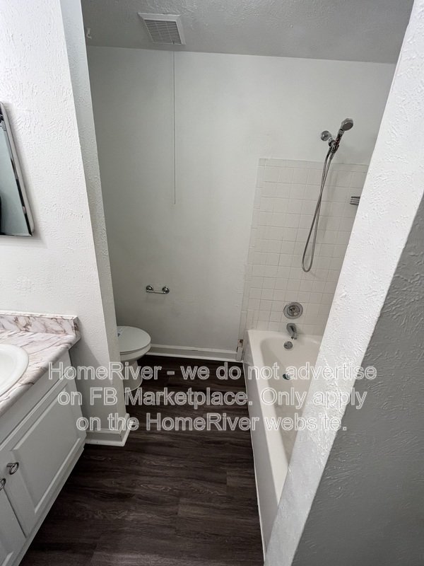 Move-in Ready! 3928 Crayrich Circle property image