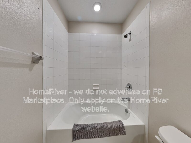 Move In Ready! 2567 MIDNIGHT PEARL DR SARASOTA FL 34240 property image