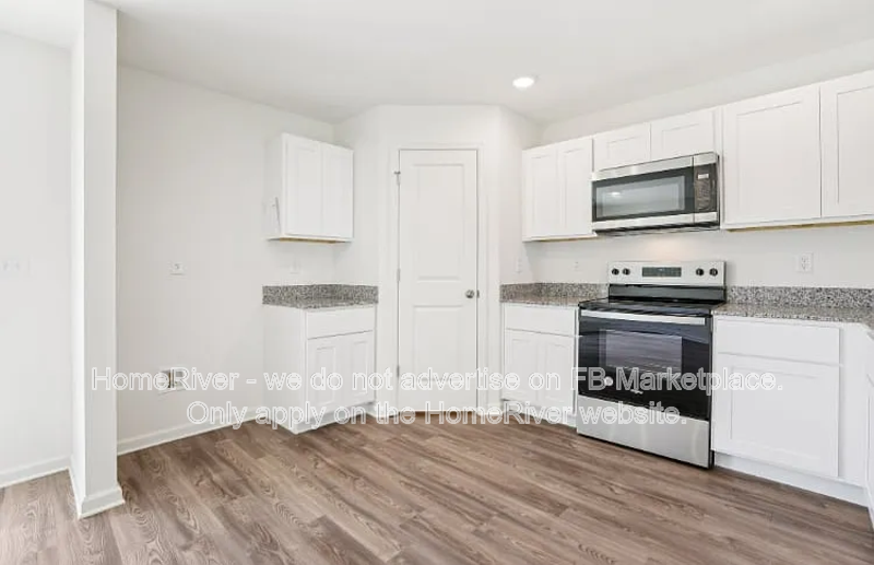 Available Now! Amazing 4 bed 3 bath home! property image